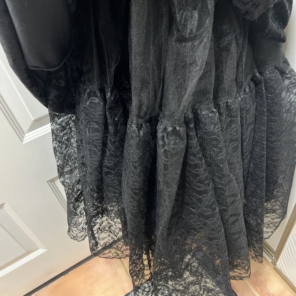 VTG Y2K Gothic Velvet Satin Vampire Gown, Laced Petticoat ,Choker Sz M Halloween